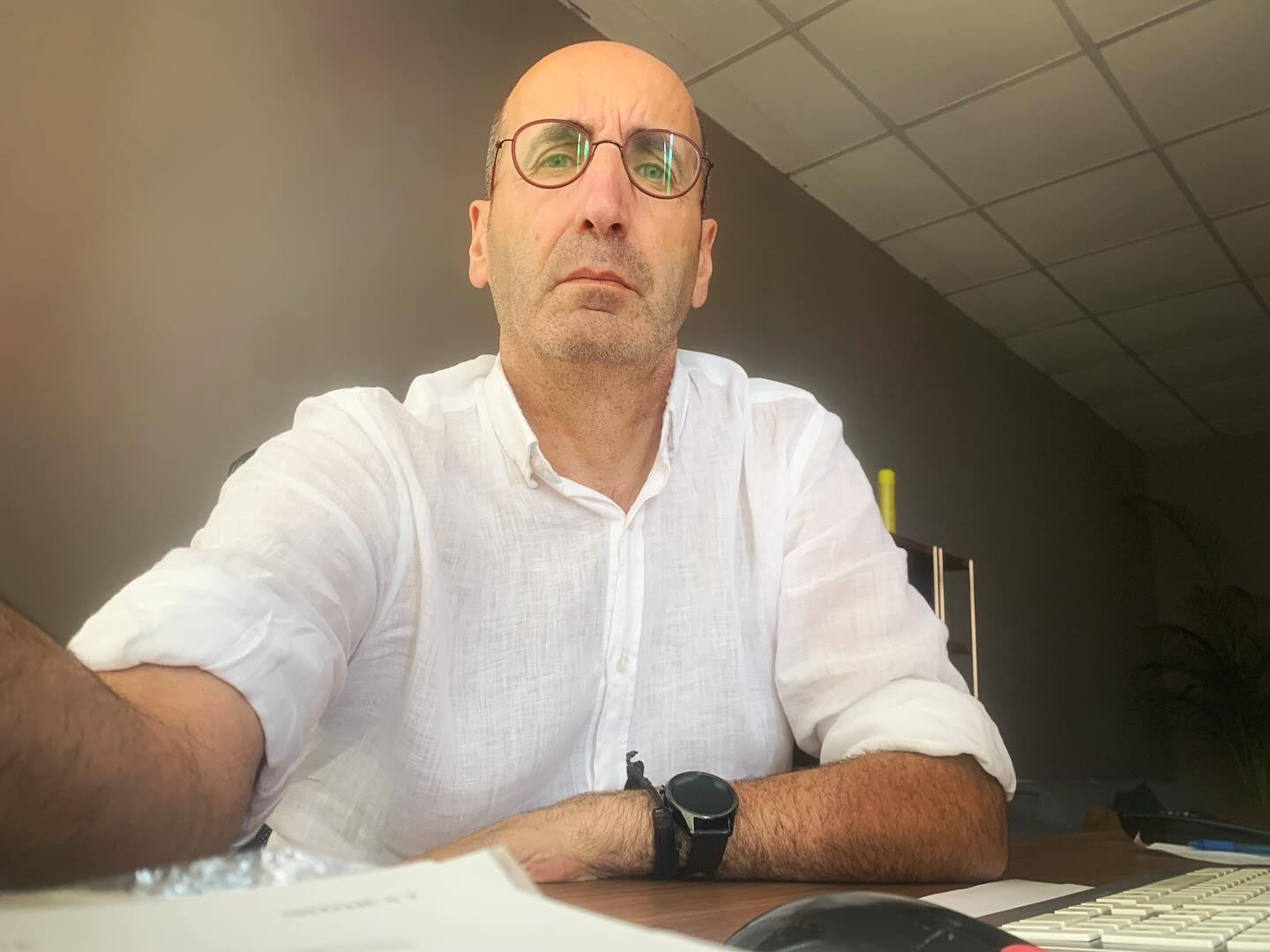 “Mbështetja dhe reagimet më dhanë zemër”, Ilir Mirena flet për sulmet e pushtetit