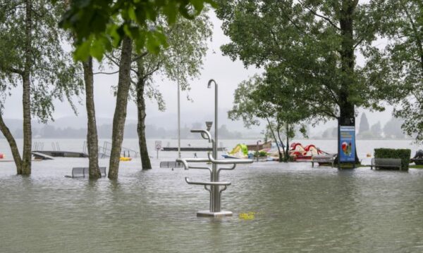 Deri në 100 milionë franga dëme nga stuhia në Saas-Grund të Zvicrës