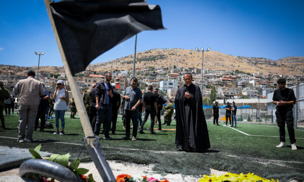 Lindja e Mesme po përgatitet për përshkallëzim, shqetësime për luftë të gjerë