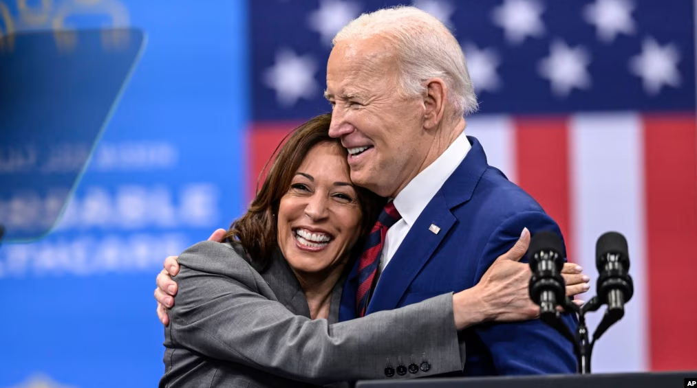 Kamala Harris, kandidatja më e mundshme për të zëvendësuar presidentin nëse tërhiqet nga gara