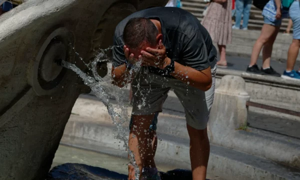 Vala e të nxehtit pritet ta mbajë Ballkanin deri në fund të korrikut, ditën mbi 40°C, natën deri në 30 °C