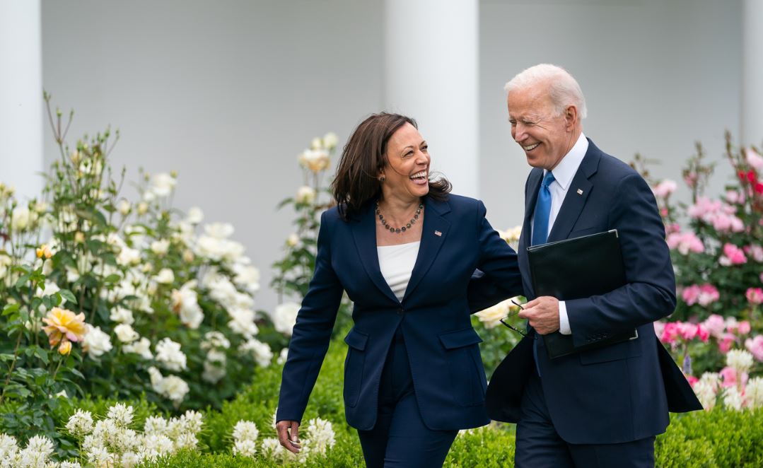 Kamala Harris në garë për presidente, Biden: Është koha të mblidhemi dhe ta mundim Trumpin