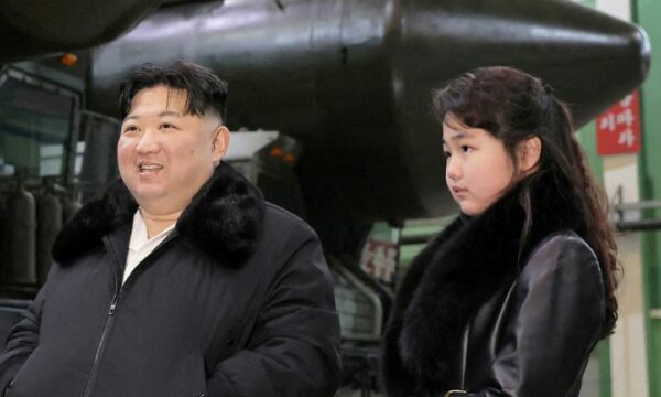 Reuters: Vajza e Kim Jong Un po trajnohet për të pasuar të atin