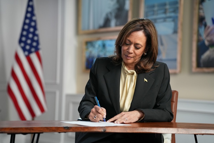 Kamala Harris shpall zyrtarisht kandidaturën për presidente të SHBA-së: Do të luftoj për çdo votë