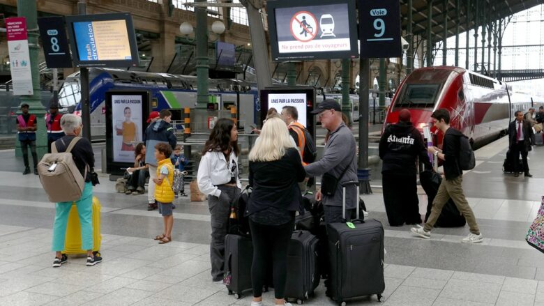 Vandalizohen hekurudhat franceze para hapjes së Lojërave Olimpike – rrjeti i trenave del jashtë sistemit