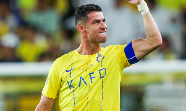 Al Nassr do t’i ofrojë kontratë të re Ronaldos