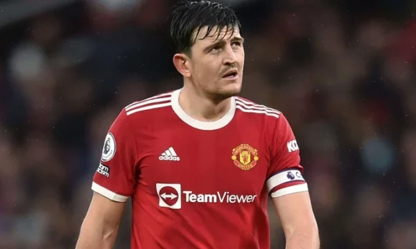 Maguire e konfirmon qëndrimin tek Unitedi