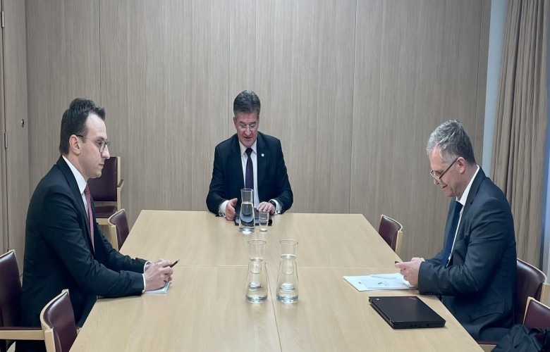 Stano konfirmon takimin e kryenegociatorëve në Bruksel për dialogun Kosovë-Serbi