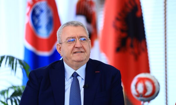 Sezoni i ri futbollistik, Presidenti Duka: Le të shkruajmë së bashku një tjetër kapitull të shkëlqyer në historinë e futbollit shqiptar