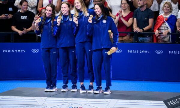 Shtetet e Bashkuara, medalje të artë me rekord botëror në stafetën 4×100 metra stil i lirë