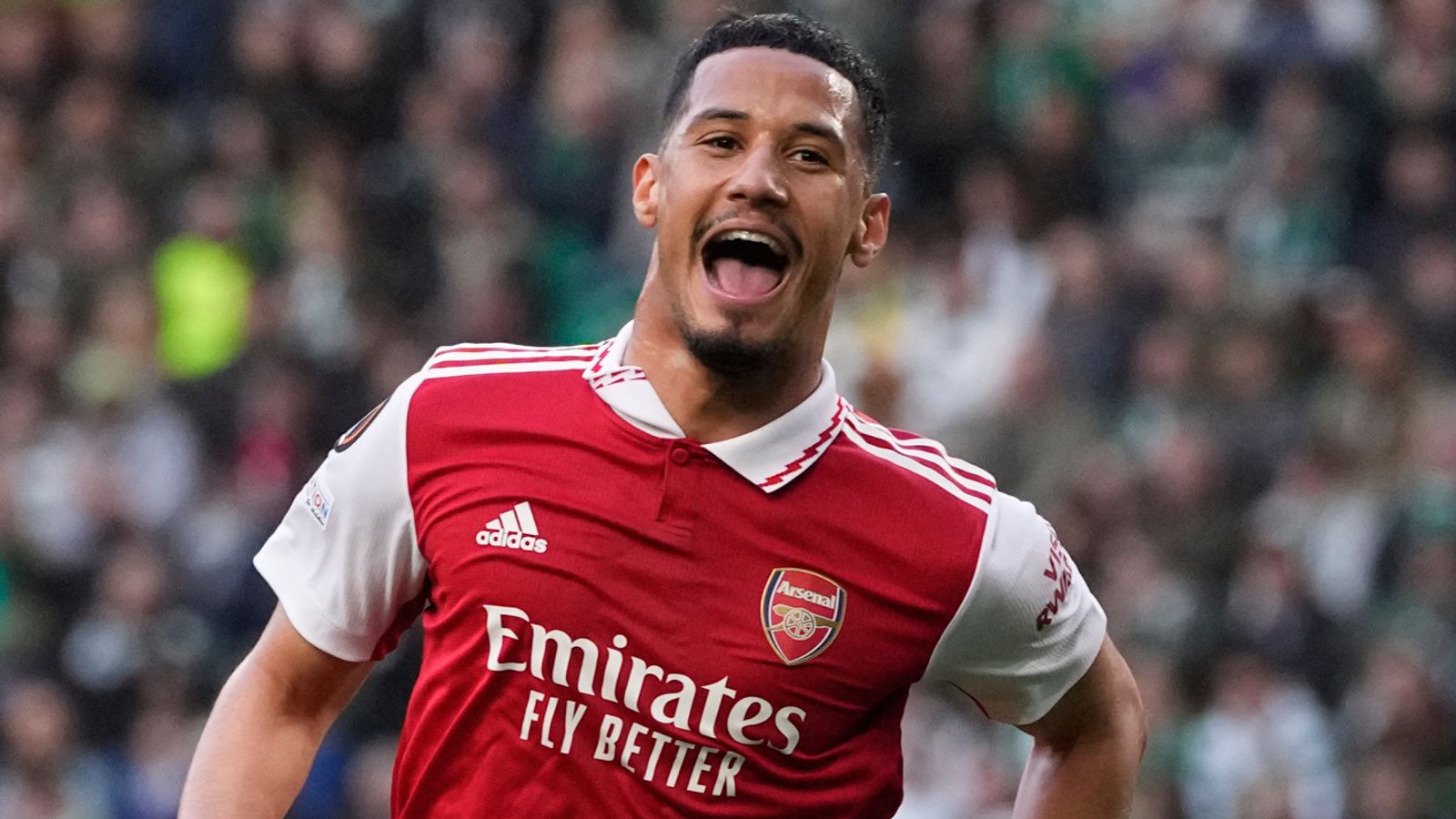 Saliba vendos rekord historik te Arsenali