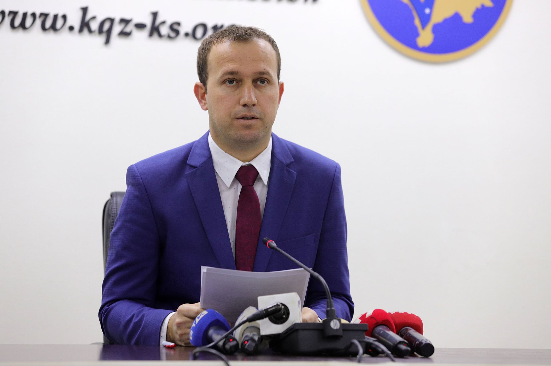 Elezi: Në balotazh të drejtë vote jashtë Kosovës do ta kenë vetëm votuesit që janë regjistruar për rundin e parë