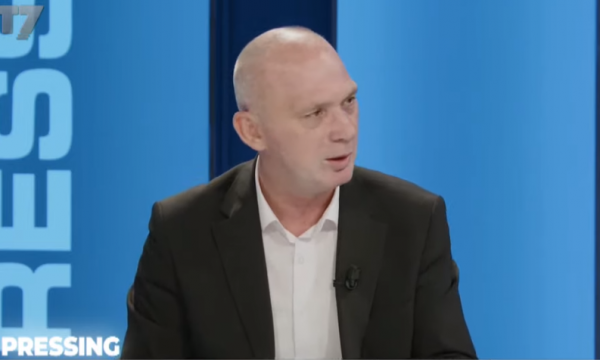 Ish-deputeti i Vetëndosjes: Me Kurtin mbaron tranzicioni politik, e votuan veç me i çu tjerët n’shpi