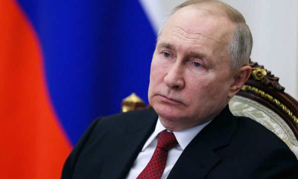 Putin thotë se Rusia është afër “qëllimit parësor” në Ukrainë