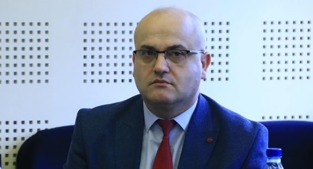Avdyli: Në televizionet serbe ende zhargoni i njëjtë si i viteve 90-ta
