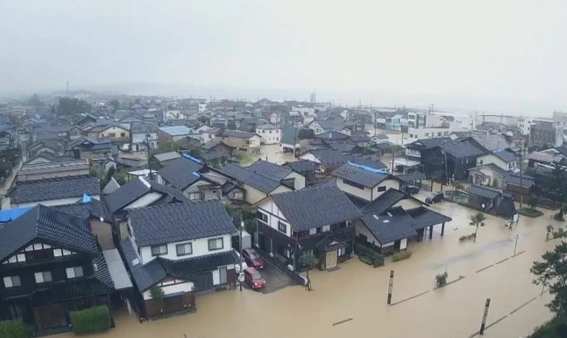 Japonia urdhëron evakuim masiv për shkak të rrezikut nga përmbytjet