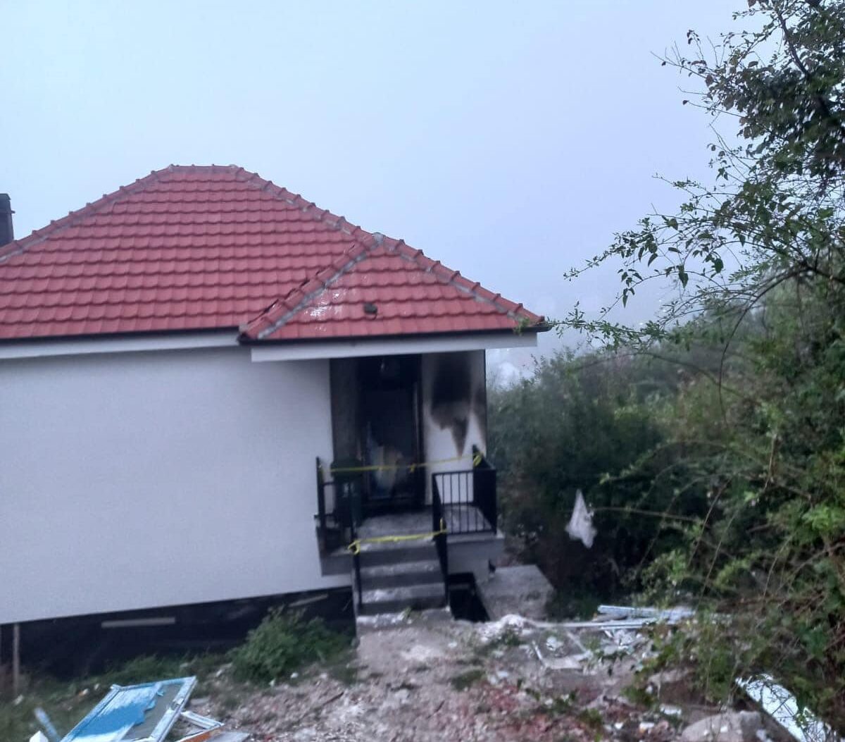 Atiq: Dënoj ashpër sulmin ndaj shtëpisë në veri, ka për qëllim frikësimin e qytetarëve nga kthimi