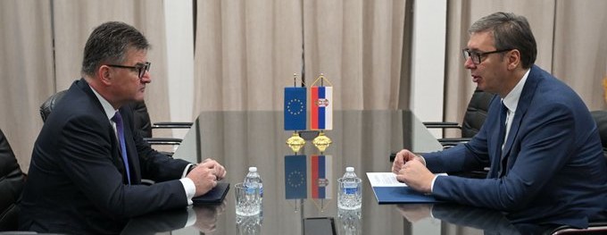 Lajçak dhe Vuçiq diskutojnë nevojën për zbatimin e Marrëveshjes së Ohrit