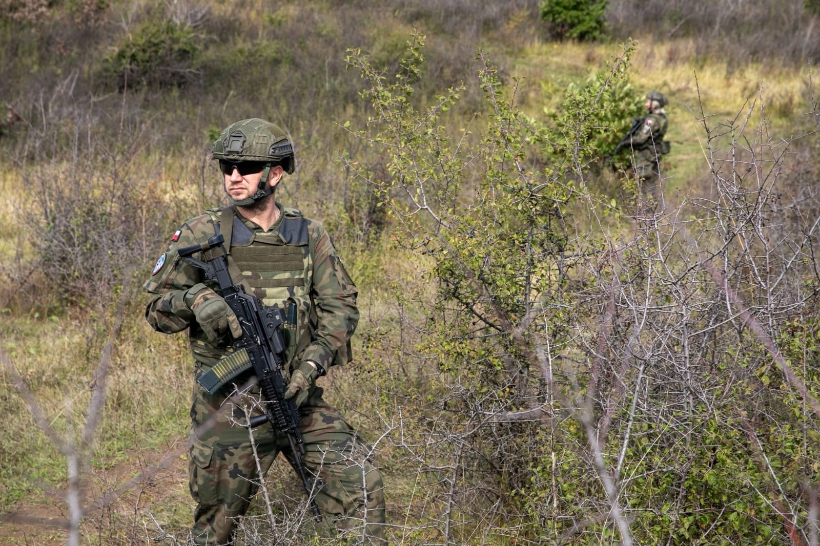 KFOR-i, patrullime të sinkronizuara me ushtrinë serbe në vijën kufitare të Kosovës