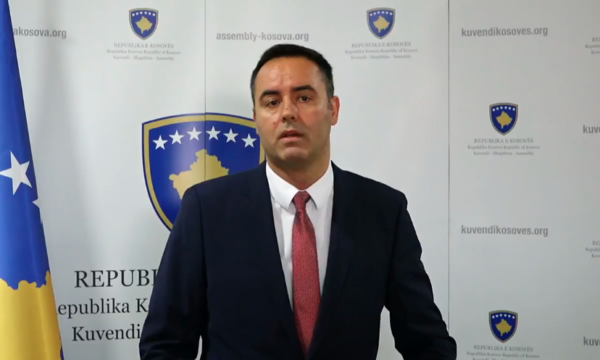 Ngritja e aktakuzës për Banjskën, Konjufca: Më mirë vonë se kurrë, s’po jap kritika pse u vonua kaq shumë