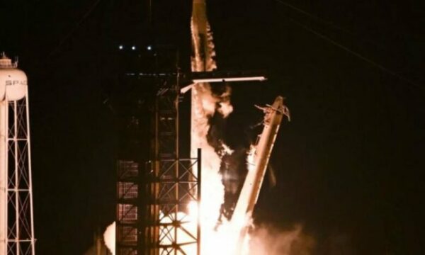 SpaceX nis ekuipazhin e Polaris Dawn, katër astronautë largohen nga Toka