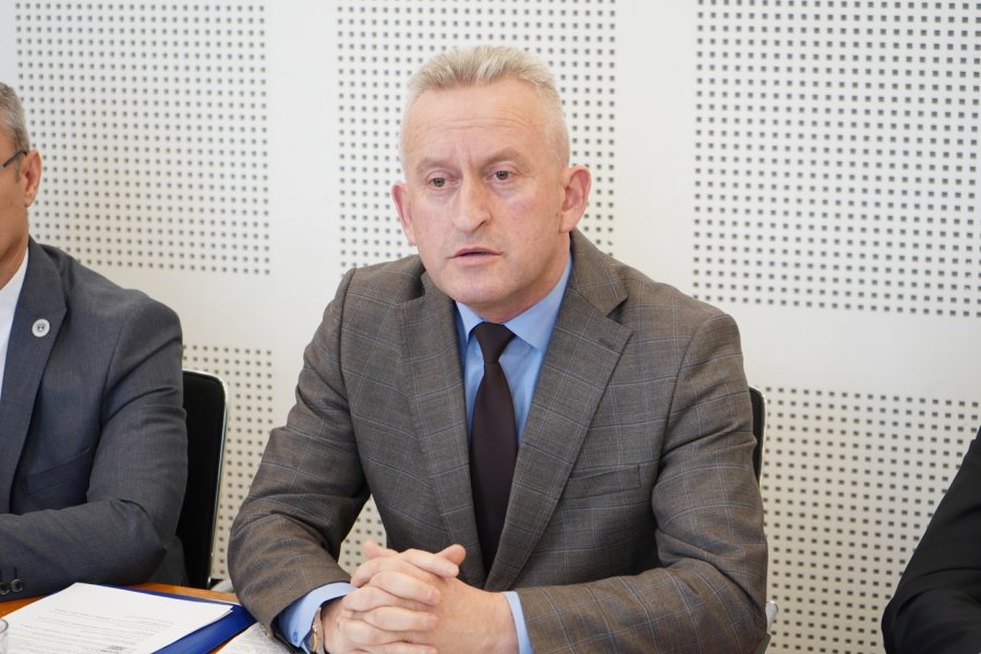 Qalaj: PDK nuk ka votë për Albulena Haxhiun