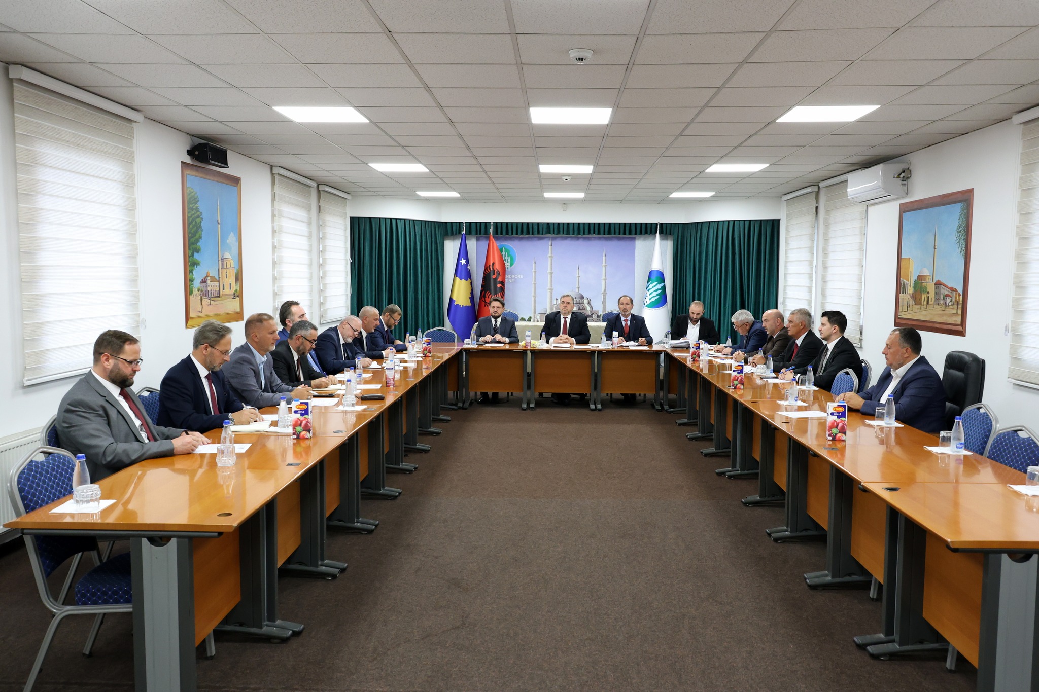 Tërnava kritikon “Lëvizjen e Deçanit”: Po e prish harmoninë dhe bashkëjetesën ndërfetare