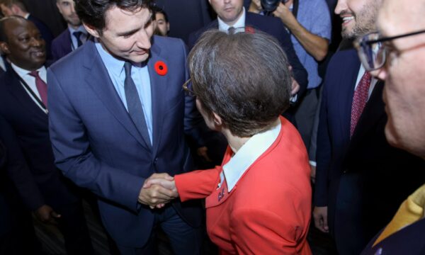 Konferenca për Ukrainën në Kanada, Gërvalla shtrëngon duart me Kryeministrin Trudeau