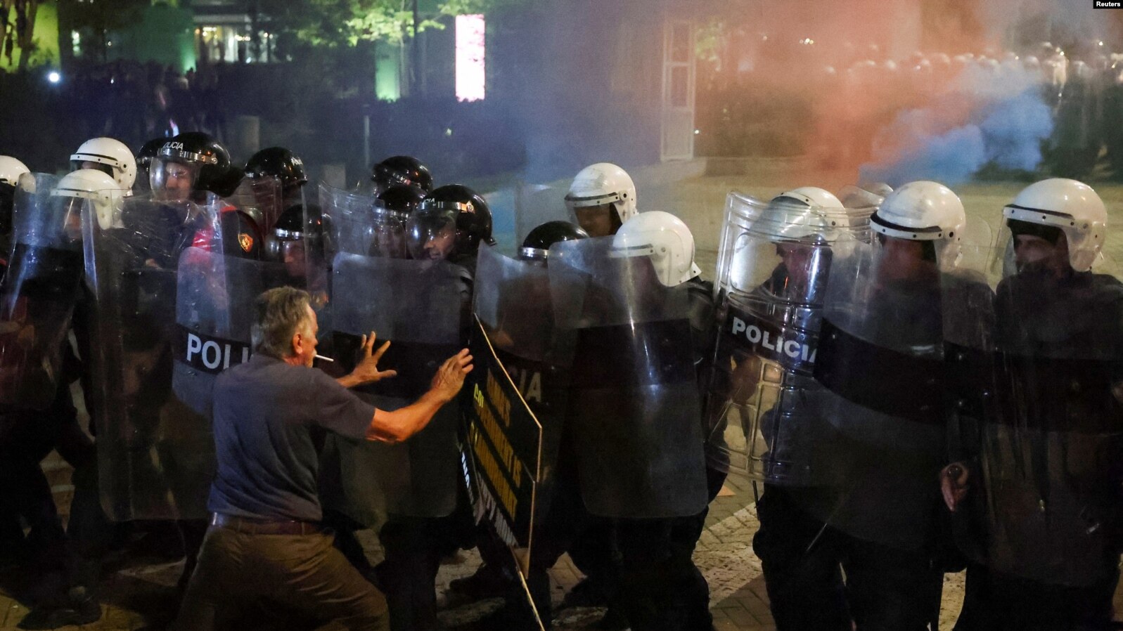 Policia në Shqipëri nis hetimet për dhunën në protestën e 7 tetorit