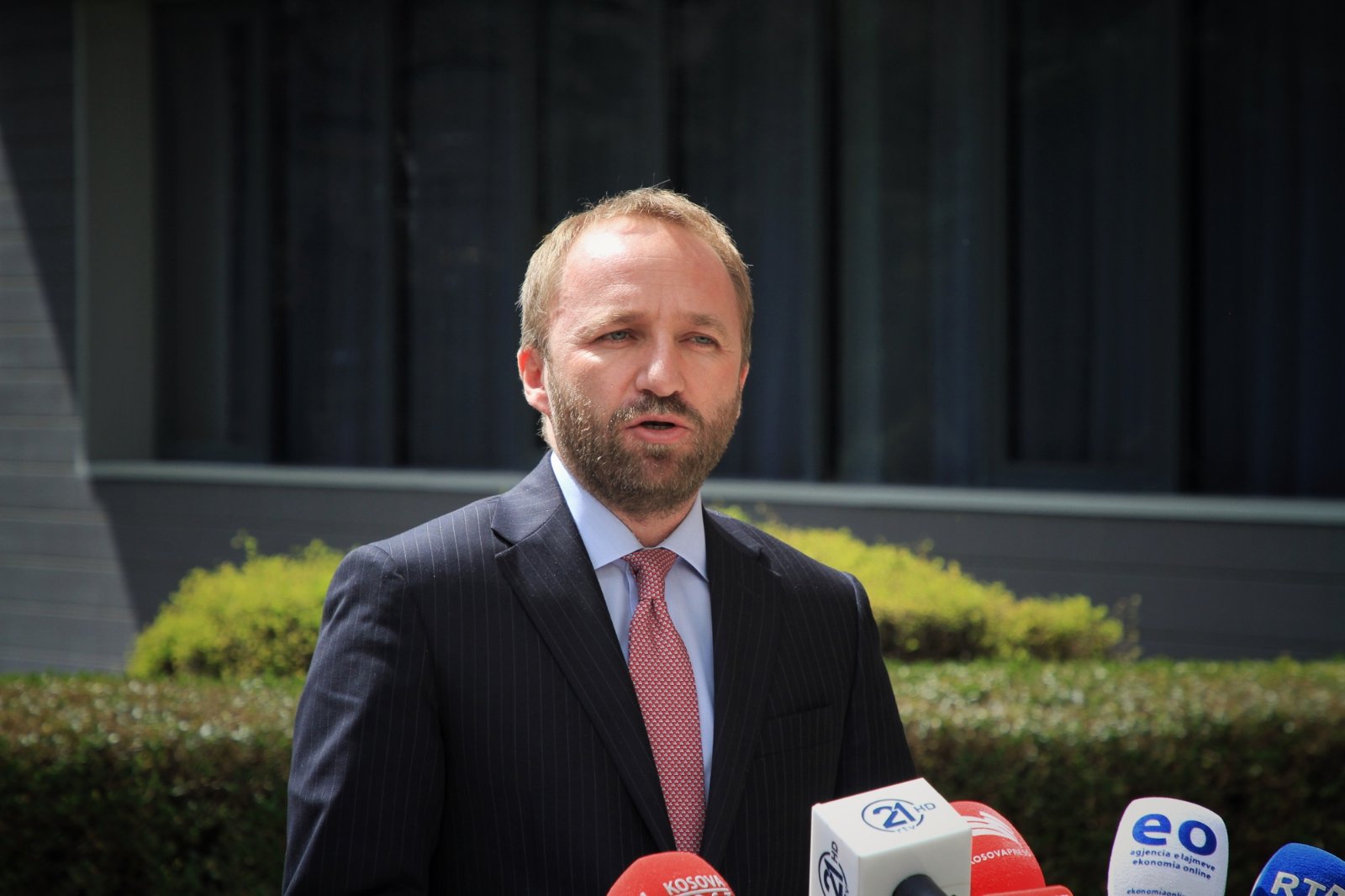 Tahiri: Vendimet e gjyqtarit Radomir Llaban favorizuan Vetëvendosjen në emërime të jashtëligjshme