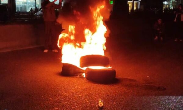 Përfundon pas 3 orësh protesta e opozitës në Shqipëri, u shtri në disa qytete