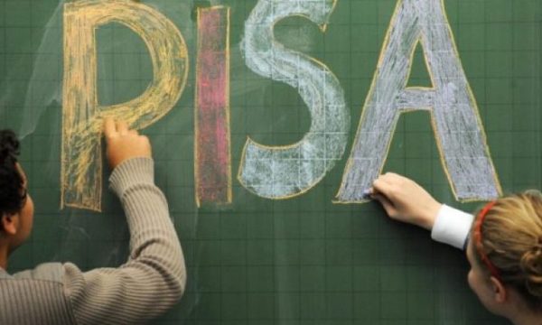 Rezultatet e Kosovës në PISA 2022, numri i inspektorëve të Arsimit nën llupën e Raportit të Progresit