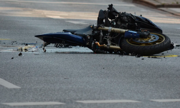 Vetaksident fatal me motor, një person humb jetën në autostradën “Ibrahim Rugova”