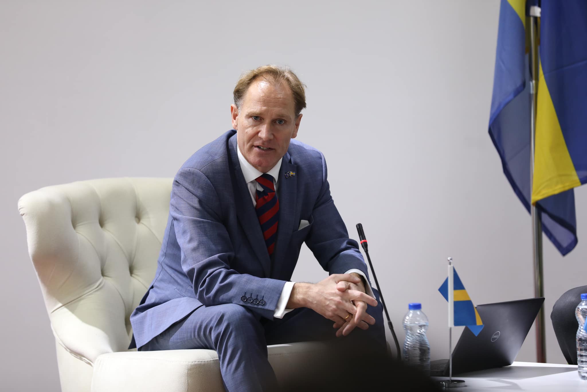 Ambasadori suedez: Ura e Ibrit duhet të hapet, por në koordinim me banorët lokalë