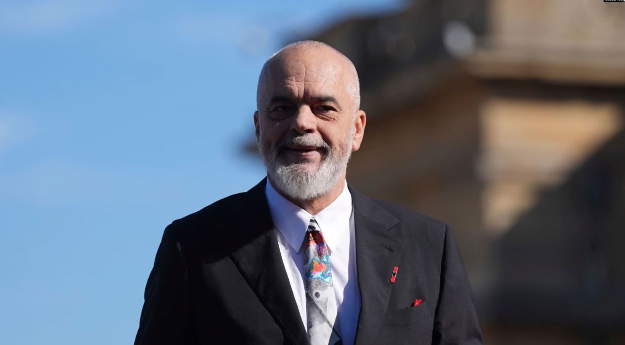 Edi Rama mban sot takimin me shqiptarët e Amerikës në Nju-Jork