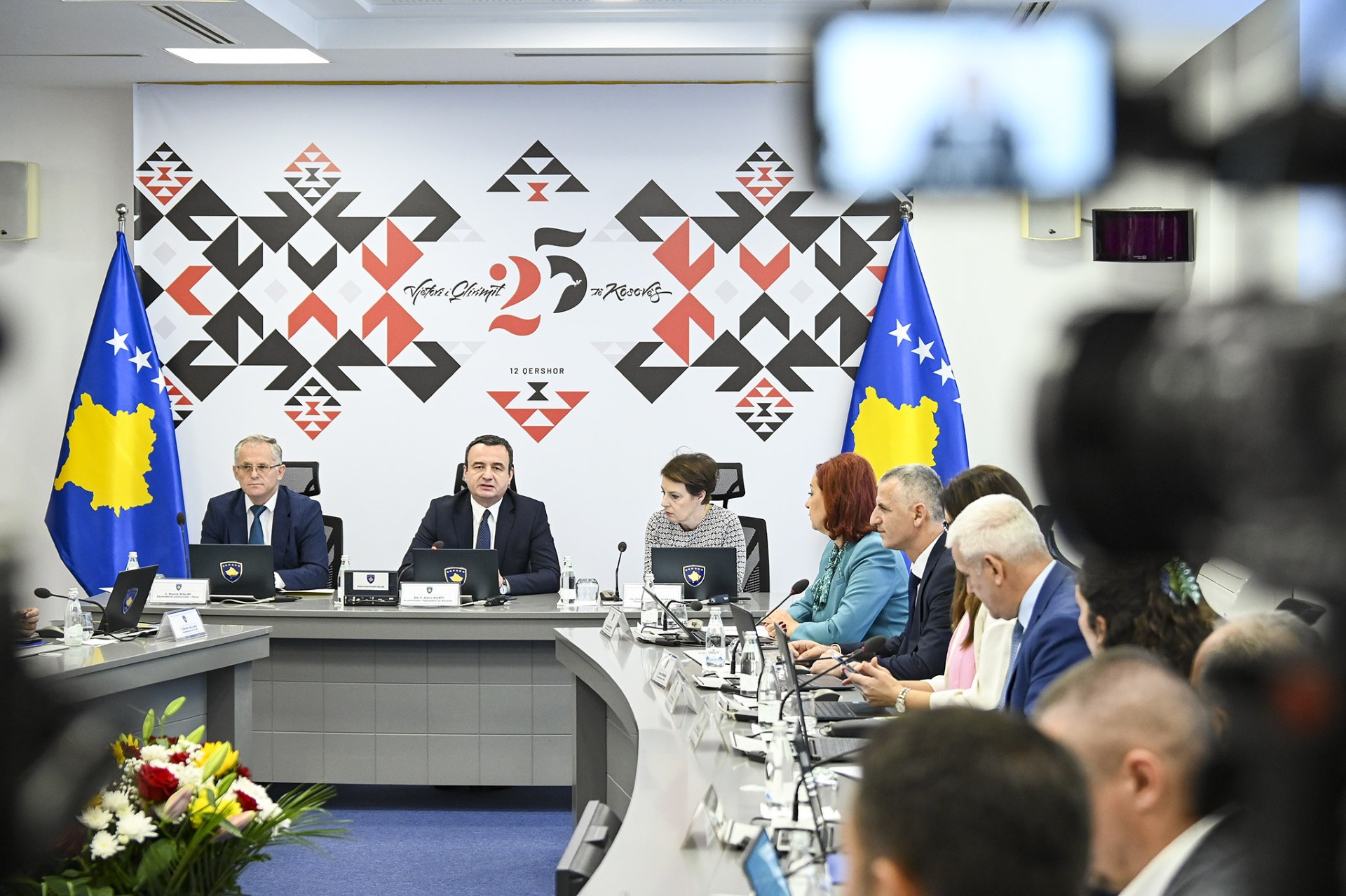 Banka Botërore: Kosova me numrin më të madh të të papunëve në rajon, punojnë vetëm 37% e të aftëve për punë