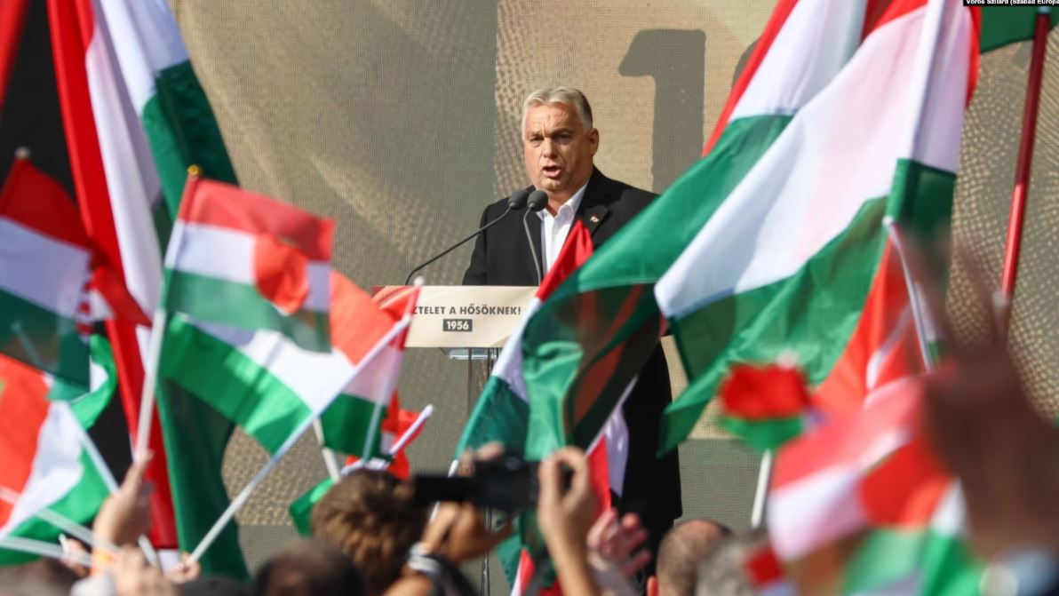 Orban u bën thirrje hungarezëve t’i “rezistojnë” Brukselit