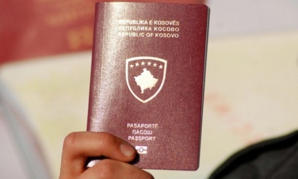 Skandali i Ministrisë së Jashtme: Raportohet se kanë humbur 400 pasaporta të mërgimtarëve gjatë transportit