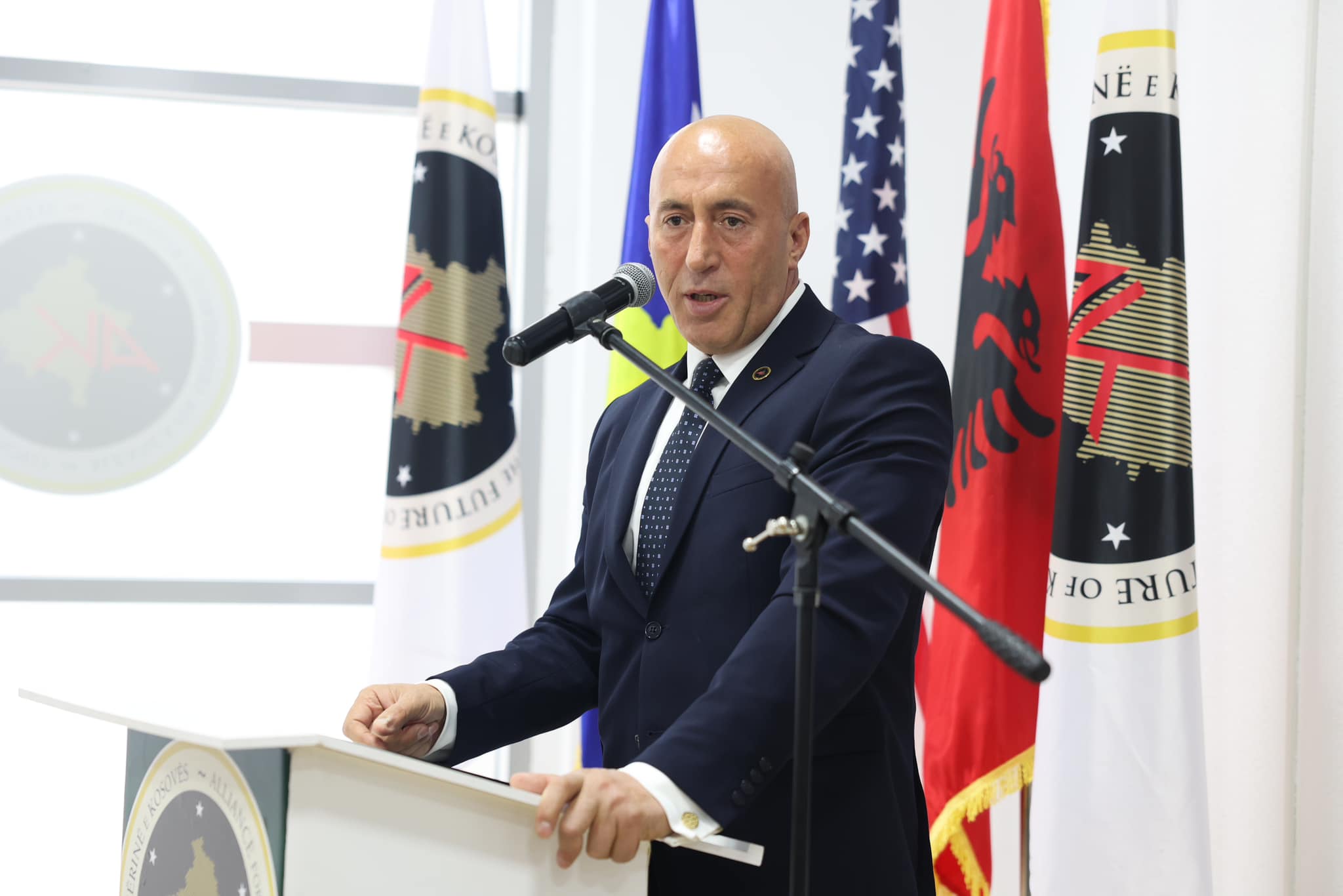 Haradinaj pas shpërthimeve në Veri: Pasojë e një politike krejt të gabuar të Qeverisë dhe LVV-së në këtë pjesë!