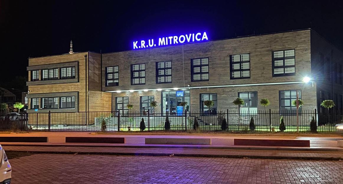 Ujësjellësi “Mitrovica”: Kemi filluar trajtimin dhe shpërndarjen e ujit, por me kapacitet të reduktuar