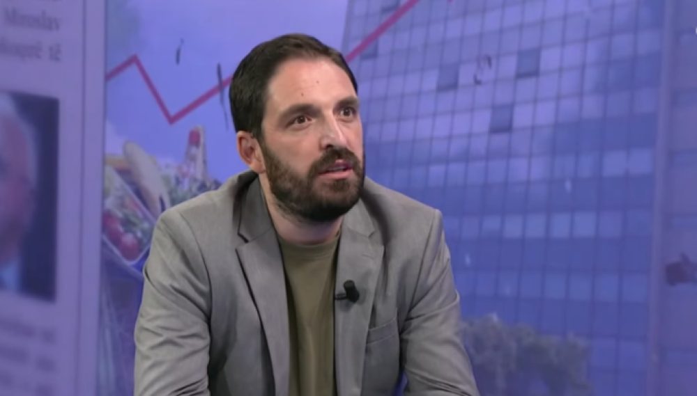 “Kurti tashmë është autoritar, sjelljet e tij janë identike me Dodikun”, thotë Shala