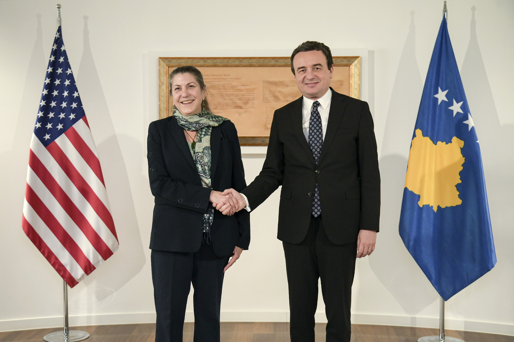 Kurti takon ambasadoren Elizabeth McKee, shpreh mirënjohje për mbështetjen dhe ndihmën e USAID-it