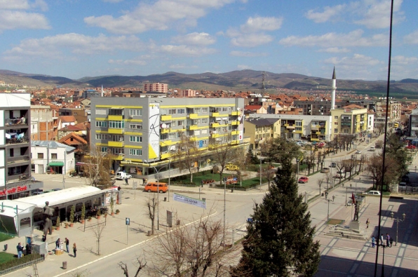 Tentuan të mashtrojnë rreth një prone në vlerë 250 mijë euro, arrestohen tre të dyshuar në Gjilan