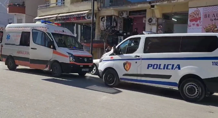 Tiranë, vëllai i madh qëllon me thi*kë dy vëllezërit e tij