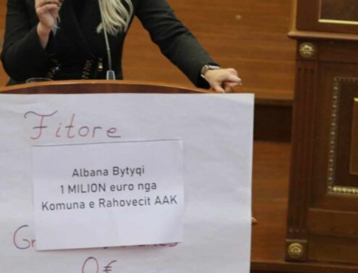 “Albana Bytyqi 1 milion euro nga Komuna e Rahovecit AAK” – Fitore Pacolli i kundërpërgjigjet Kadrijajt