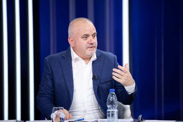 Artan Hoxha flet për njohjen me Suel Çelën: Ai punoi që Edi Rama të marrë mandatin e tretë