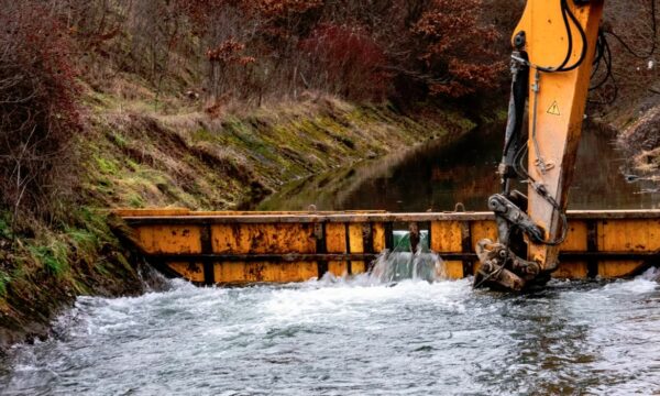 Mujka: Dëmi i shkaktuar nga sulmi në kanalin e “Ibër-Lepencit” shkon në rreth 400 mijë euro