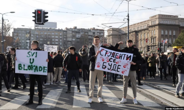 Pse protestojnë studentët në Serbi?