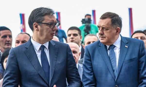 Beqireviq: Dodik dhe Vuçiq po përmbushin qëllimin strategjik të putinizmit, ndalimin e integrimeve në BE