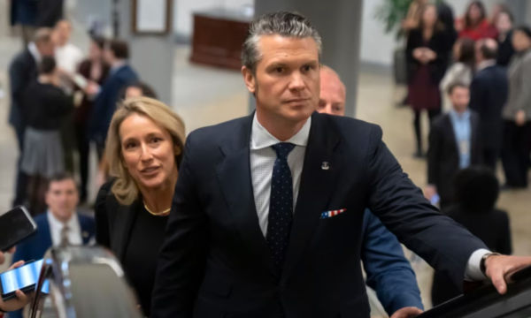 Trump mbështet publikisht të emëruarin për postin e Sekretarit të Mbrojtes, Pete Hegseth